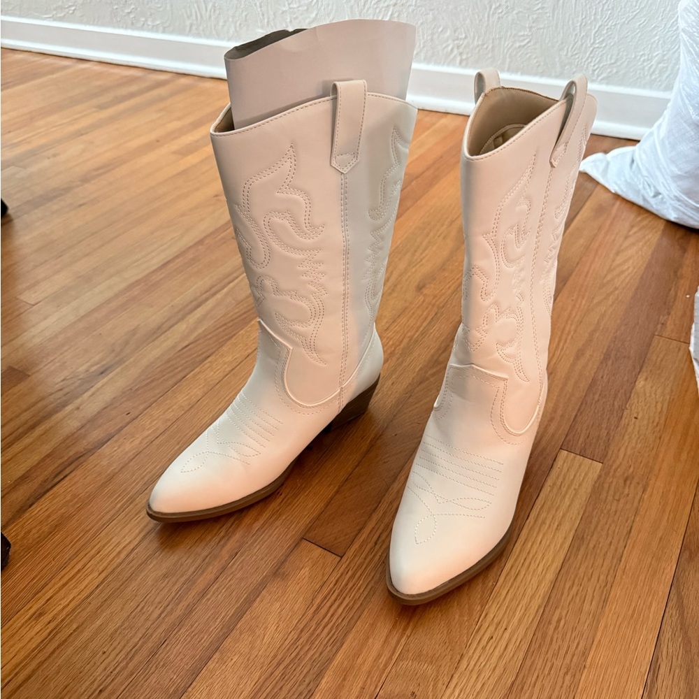 Women's White Western Boots